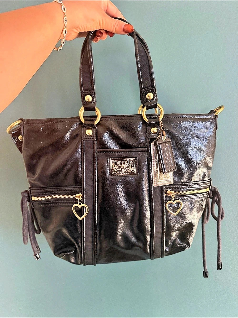 Coach Poppy Daisy Liquid Gloss Pocket Tote Black Tote Bag Gold-Tone Hardware